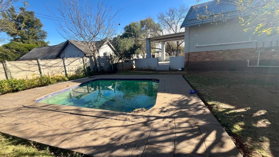 3 Bedroom Property for Sale in Flamwood North West